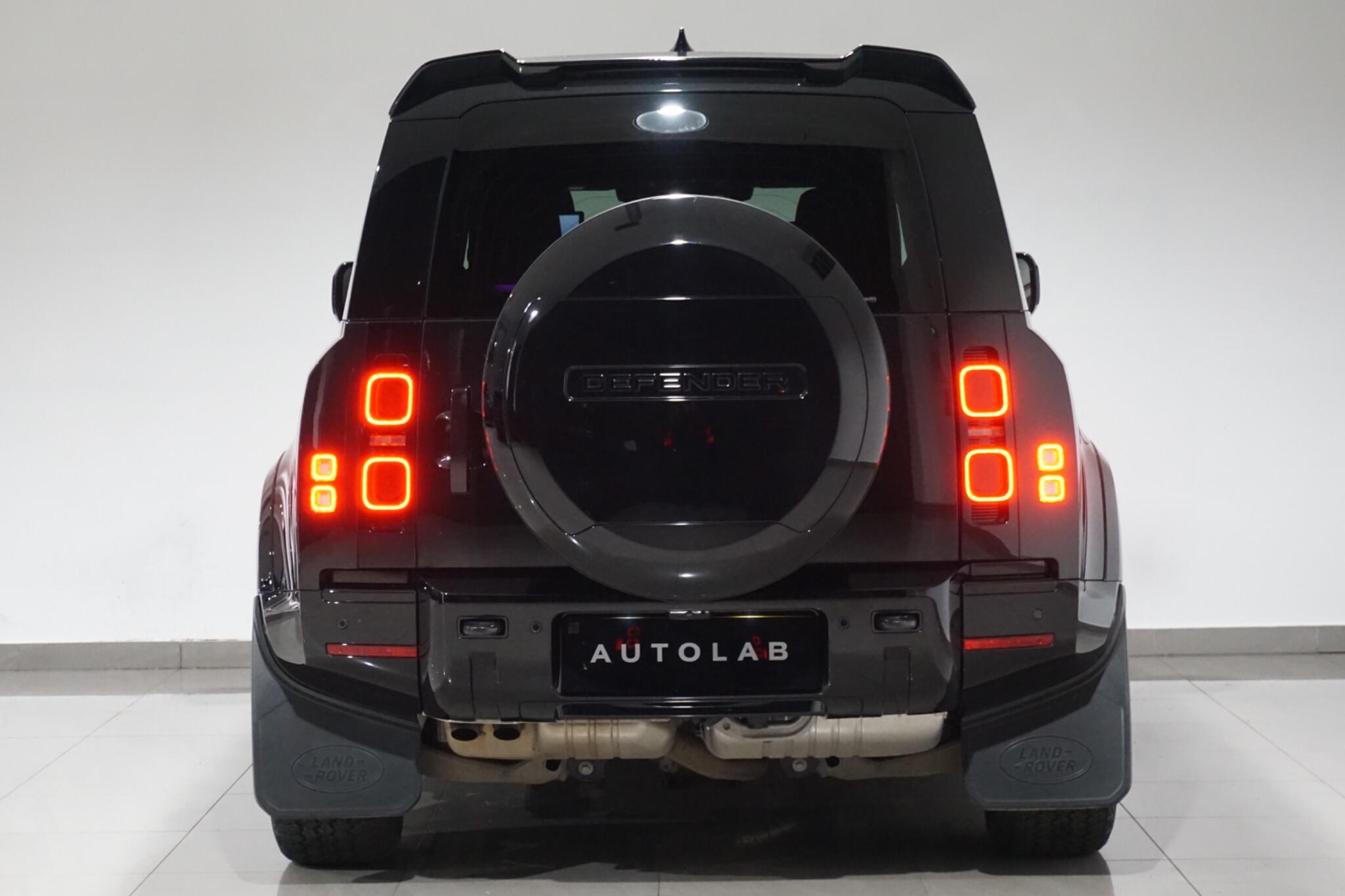 Land Rover Defender 110 3.0 D350 MHEV X-Dynamic SE SUV 5dr Diesel Auto 4WD Euro 6 (s/s) (350 ps)